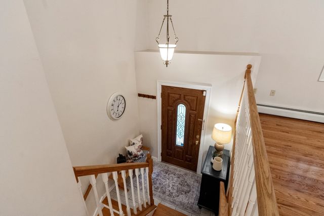 17 Teddy Road, Worcester, MA 01603