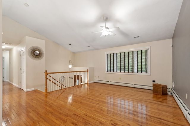 17 Teddy Road, Worcester, MA 01603