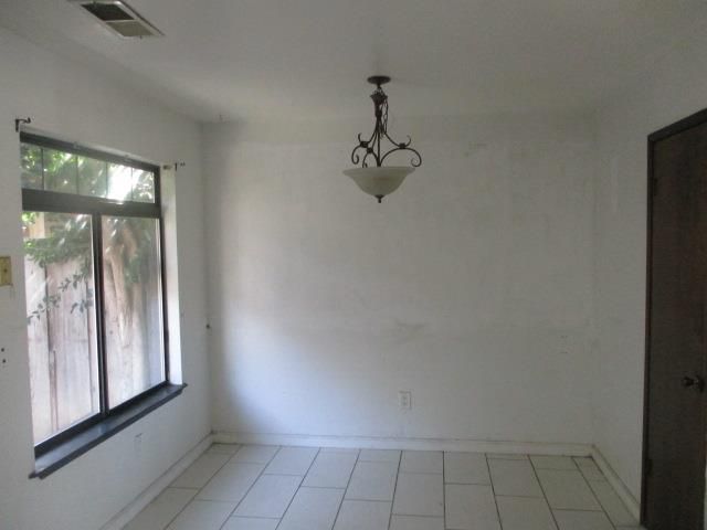 140 Gibson Drive 12, Hollister, CA 95023