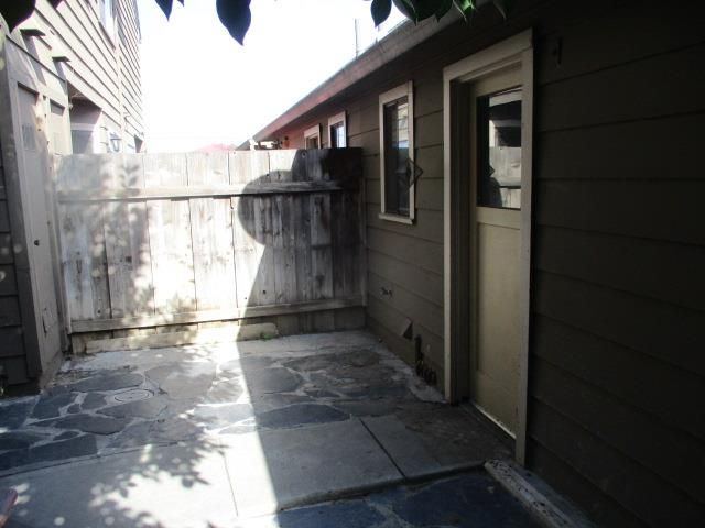 140 Gibson Drive 12, Hollister, CA 95023