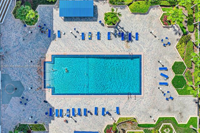 2500 Parkview Dr 1811, Hallandale Beach, FL 33009