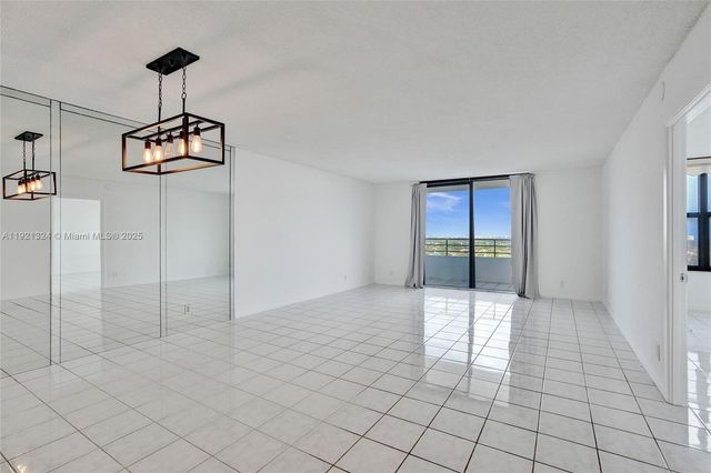 2500 Parkview Dr 1811, Hallandale Beach, FL 33009