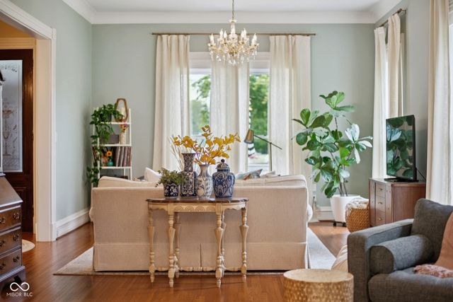 1210 16th Street, Columbus, IN 47201