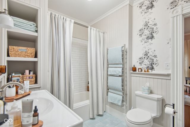 1210 16th Street, Columbus, IN 47201