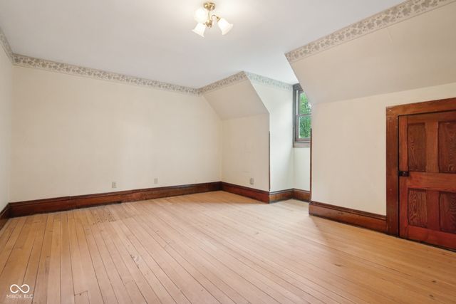 1210 16th Street, Columbus, IN 47201