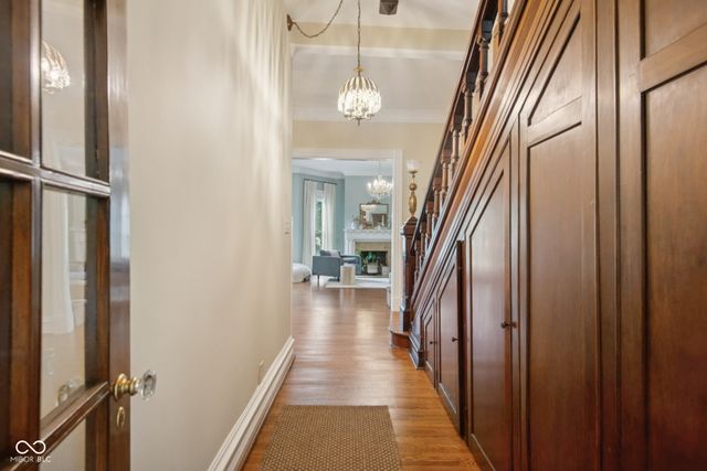 1210 16th Street, Columbus, IN 47201