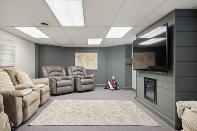 1210 16th Street, Columbus, IN 47201