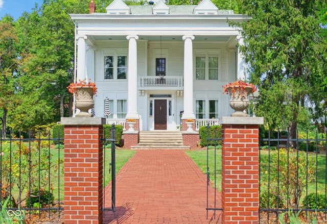 1210 16th Street, Columbus, IN 47201