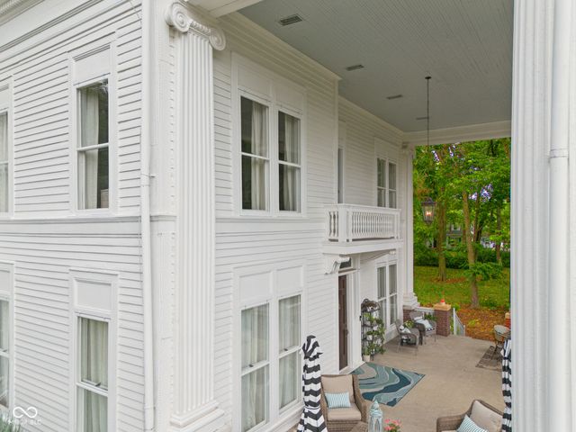 1210 16th Street, Columbus, IN 47201