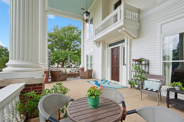 1210 16th Street, Columbus, IN 47201