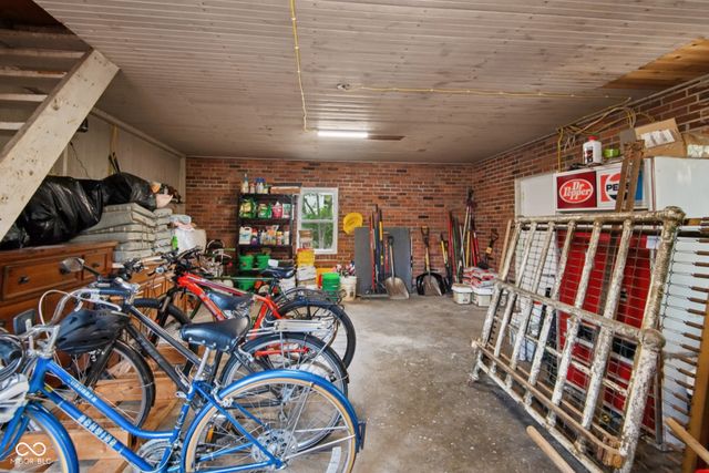 1210 16th Street, Columbus, IN 47201