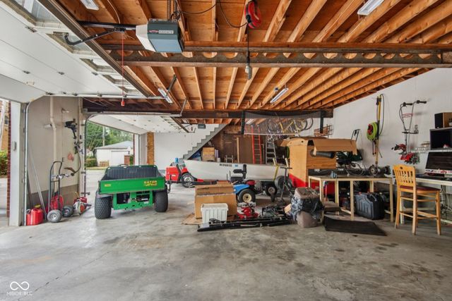 1210 16th Street, Columbus, IN 47201