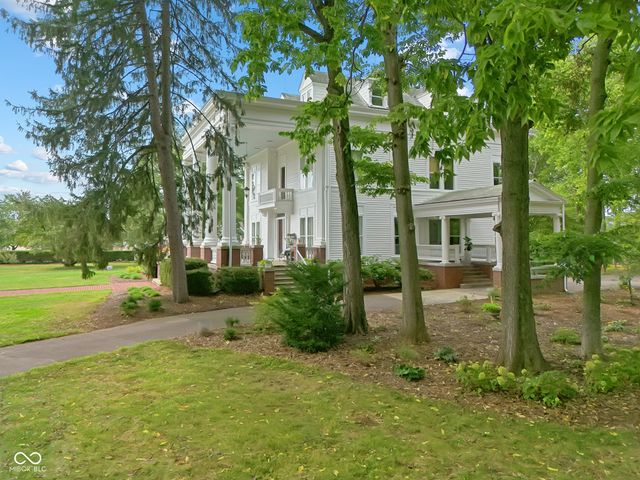 1210 16th Street, Columbus, IN 47201