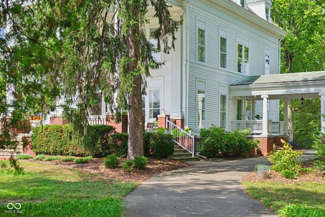 1210 16th Street, Columbus, IN 47201