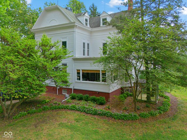 1210 16th Street, Columbus, IN 47201