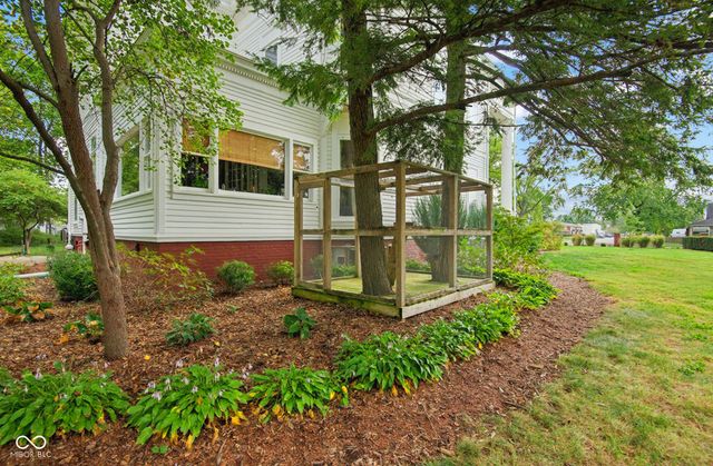 1210 16th Street, Columbus, IN 47201