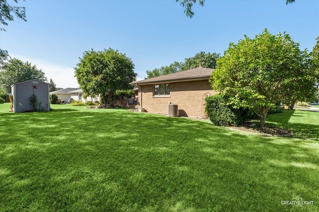 15527 Larkspur Lane, Orland Park, IL 60462