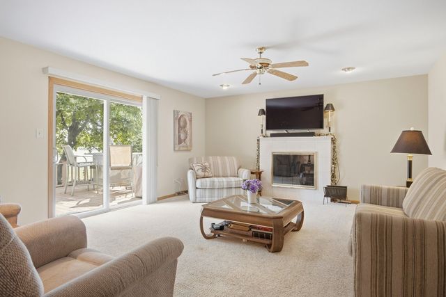 15527 Larkspur Lane, Orland Park, IL 60462