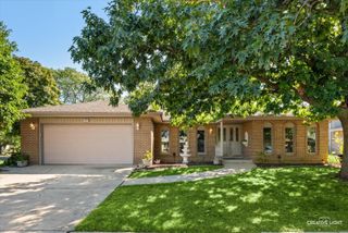 15527 Larkspur Lane, Orland Park, IL 60462