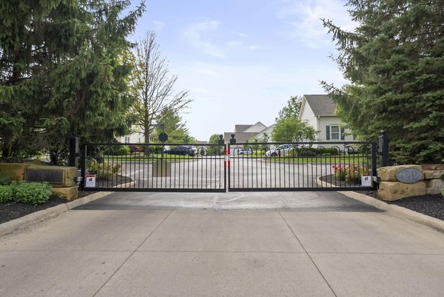 5525 Chelsea Park Drive, Dublin, OH 43016