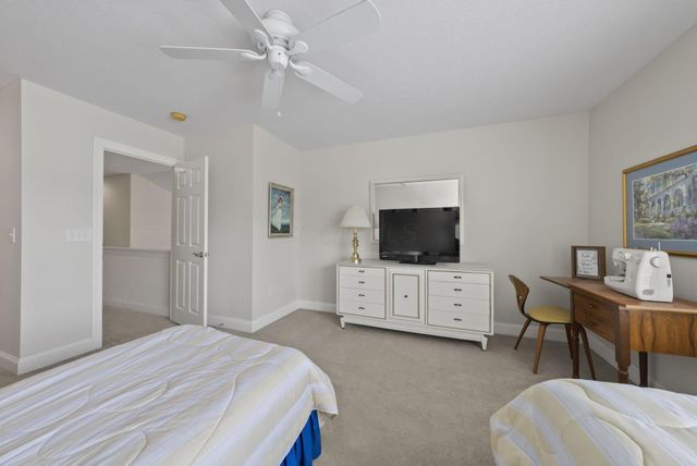 5525 Chelsea Park Drive, Dublin, OH 43016