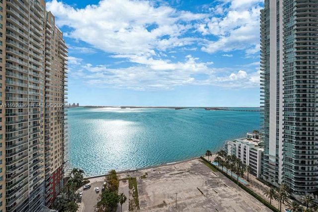1200 Brickell Bay Dr 2202, Miami, FL 33131
