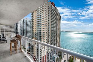 1200 Brickell Bay Dr 2202, Miami, FL 33131
