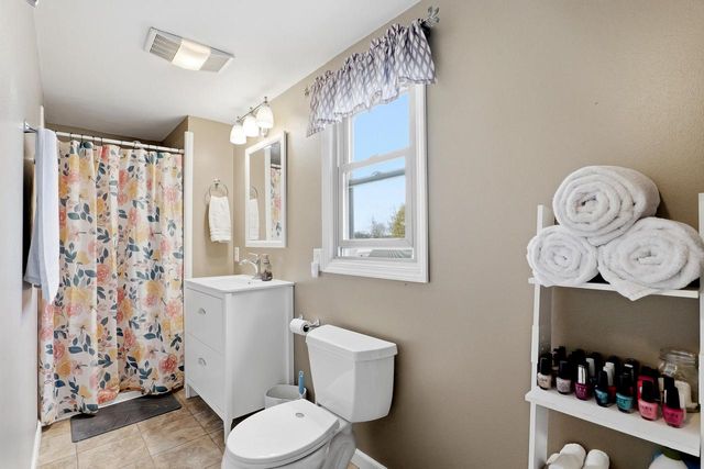 3634 Koehler DRIVE, Sheboygan, WI 53083
