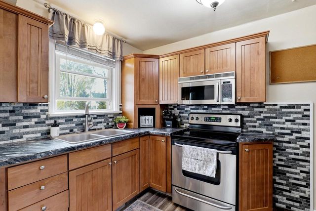 3634 Koehler DRIVE, Sheboygan, WI 53083