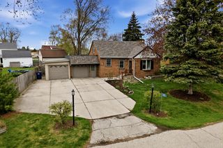 3634 Koehler DRIVE, Sheboygan, WI 53083