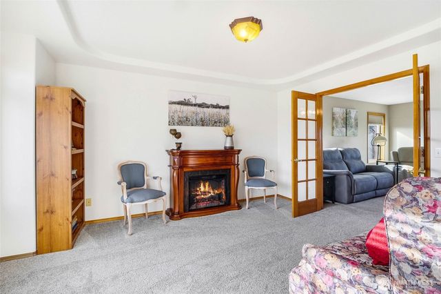 4114 Shorecrest Drive NE, Moses Lake, WA 98837