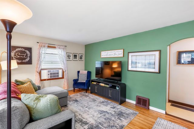 3708 OAKWOOD Street, Erie, PA 16508