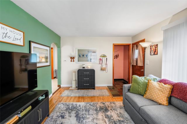 3708 OAKWOOD Street, Erie, PA 16508