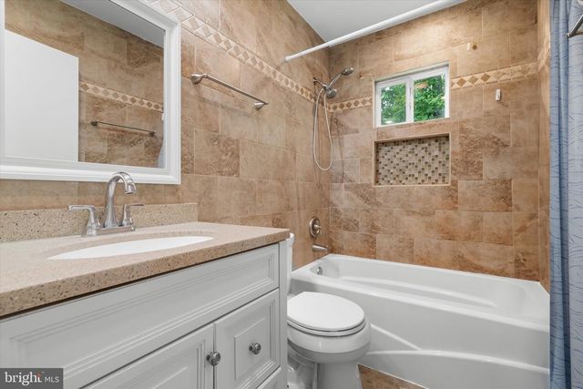 7692 JAMES MADISON HWY, Gainesville, VA 20155