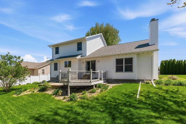 306 Emily Lane, Beaver Dam, WI 53916