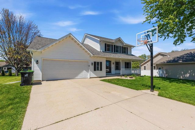 306 Emily Lane, Beaver Dam, WI 53916