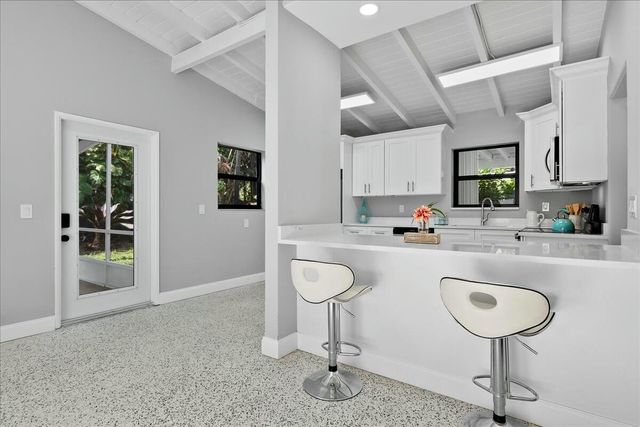 18 Adams Road, Ocean Ridge, FL 33435
