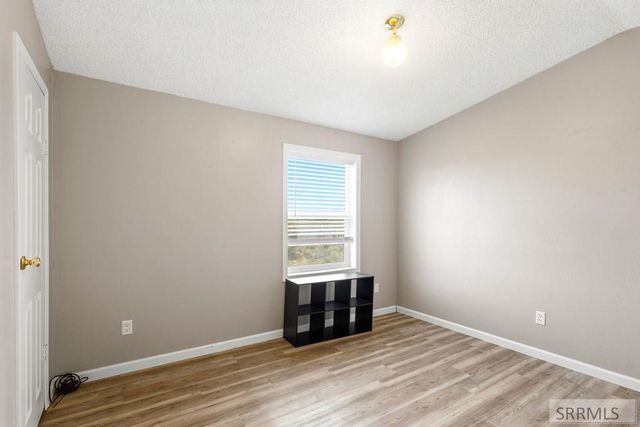 1178 Twin Butte Road, Menan, ID 83442