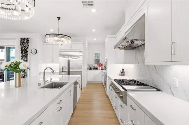 262 Sora, Irvine, CA 92618