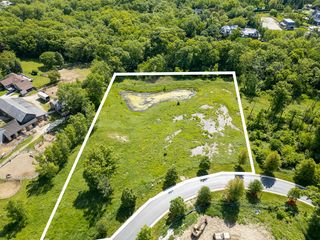 5 TEMPLETON Drive, Oak Brook, IL 60523