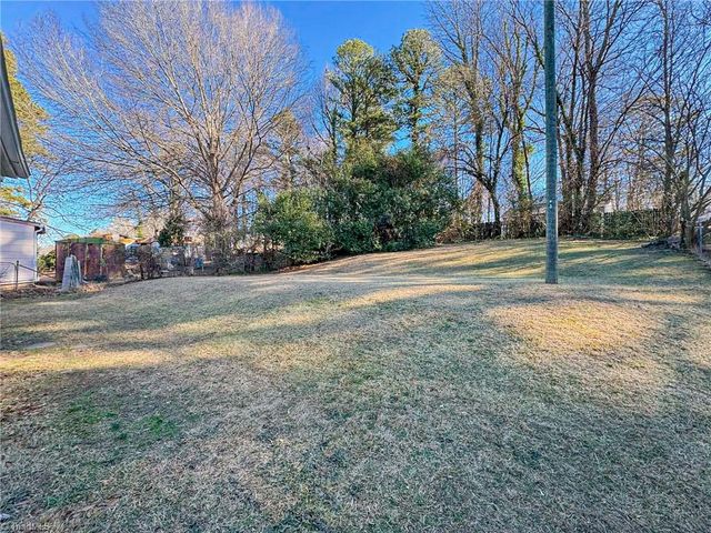 1012 Meadowbrook Boulevard, High Point, NC 27260