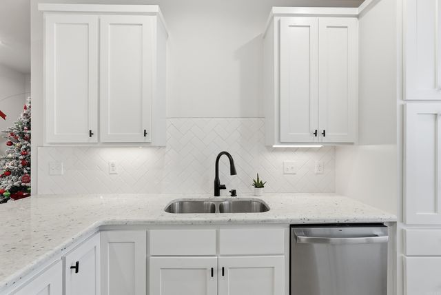 14 Songbird Cove, Greenbrier, AR 72058