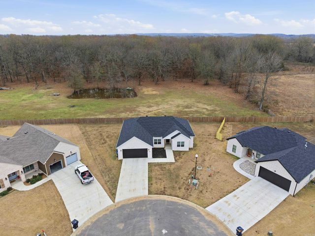 14 Songbird Cove, Greenbrier, AR 72058