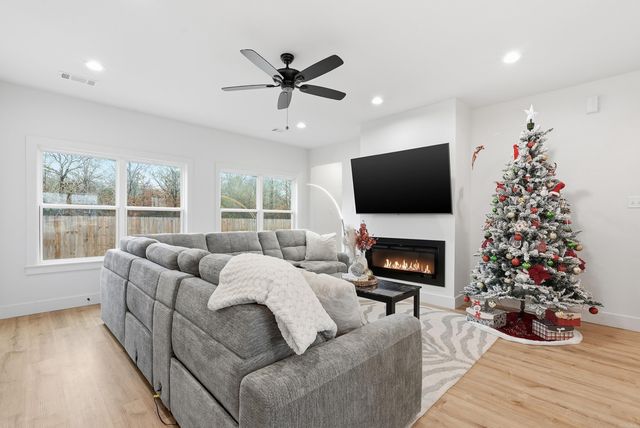 14 Songbird Cove, Greenbrier, AR 72058