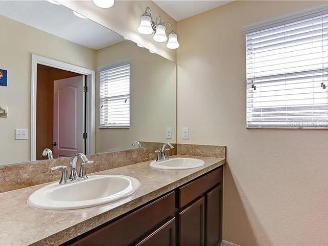 408 19TH STREET NW, Ruskin, FL 33570