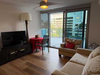 1500 Rycroft Street 302R, Honolulu, HI 96814