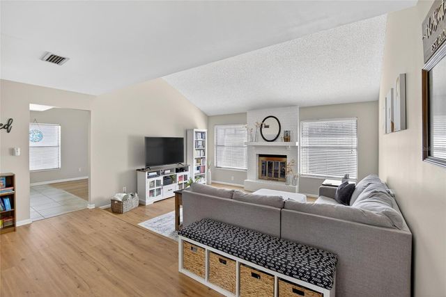 614 SANDALWOOD DRIVE, Plant City, FL 33563