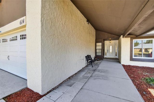614 SANDALWOOD DRIVE, Plant City, FL 33563