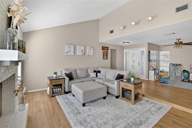 614 SANDALWOOD DRIVE, Plant City, FL 33563