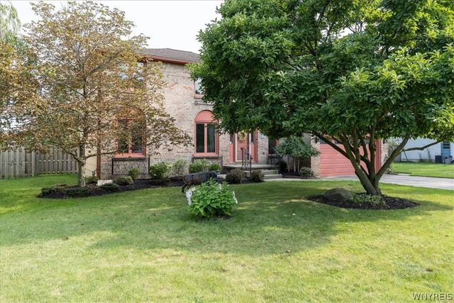 486 Cottonwood Drive, Amherst, NY 14221
